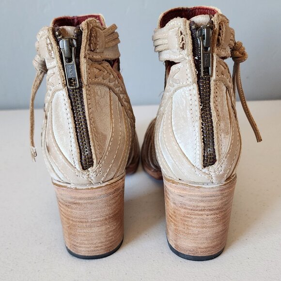 Freebird Bootie "EUC" - Picture 5 of 16